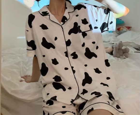 2 Piece Short-Sleeved Animal Print Pajamas Set