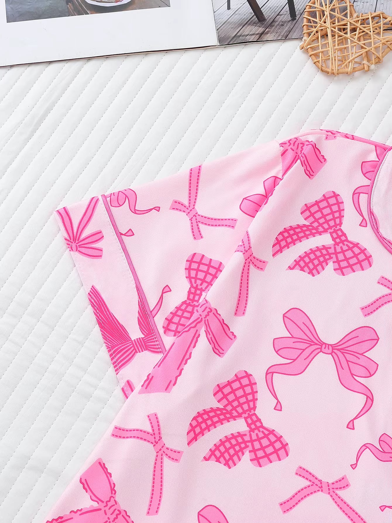 Cutesy 2 Piece Bow Print Pajama Set 